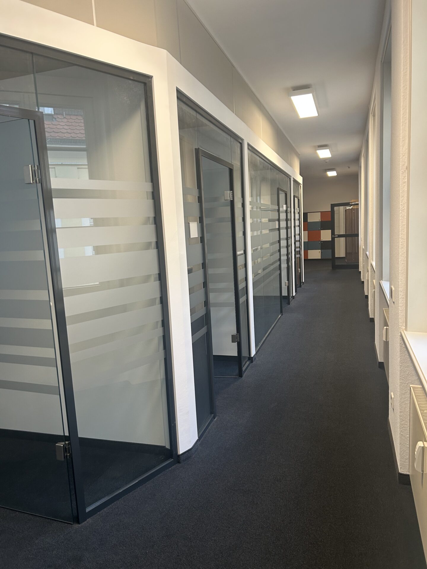 Ab sofort Space Office Bereich: Wände nachgerüstet !